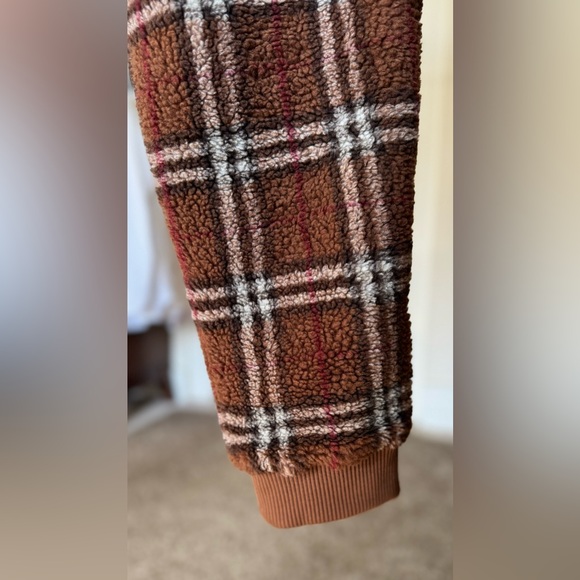 BURBERRY fleece sweatpants - Picture 4 of 7